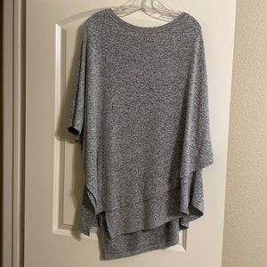 Illuminative gray poncho L/XL